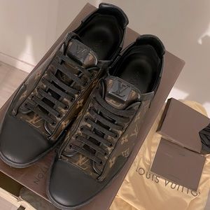 Louis Vuitton Men Sneakers